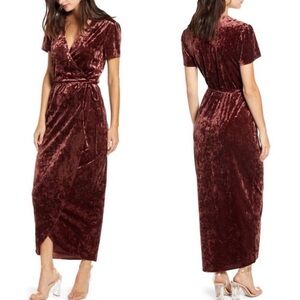 WAYF Roslyn Crushed Velvet Wrap Short Sleeve Midi Dress Mahogany Size Medium